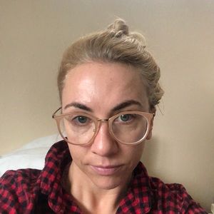 Meet your Posher, Whitney